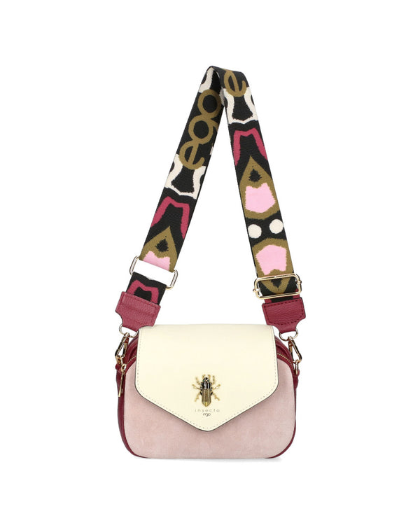Bag with interchangeable flaps